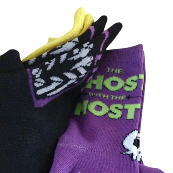 Beetlejuice Beetlejuice Halloween Printed 3 Pairs Mid Crew Socks NWT - Picture 7 of 14